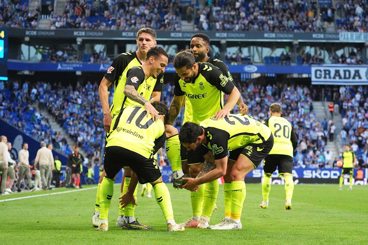 Gol Spektakuler Antony di Menit Akhir Bawa Real Betis Bungkam Espanyol 2-1