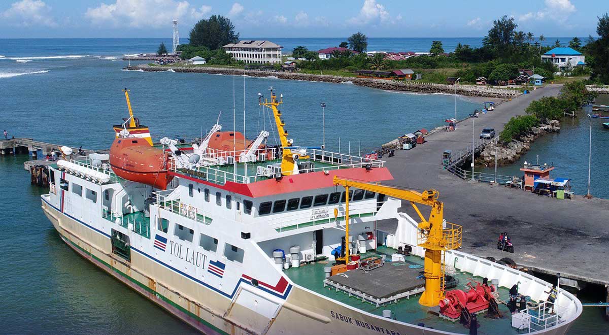 PT Pelayaran Nasional Indonesia (Pelni) kembali mengoperasikan kapal perintis KM Sabuk Nusantara 110 untuk melayani masyarakat di wilayah pesisir dan kepulauan.