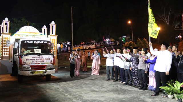 Meriah, 43 Kendaraan Hias Ramaikan Pawai Takbir Iduladha di Bintan
