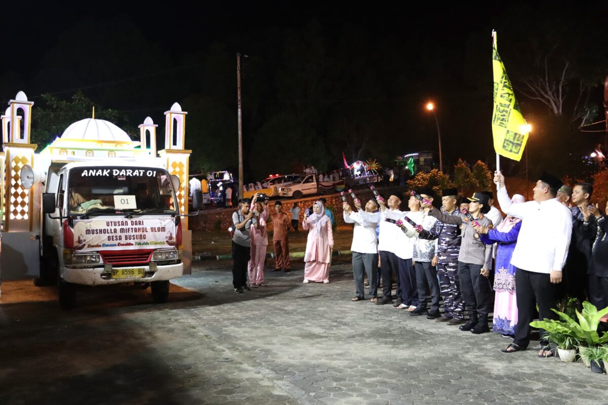 Meriah, 43 Kendaraan Hias Ramaikan Pawai Takbir Iduladha di Bintan