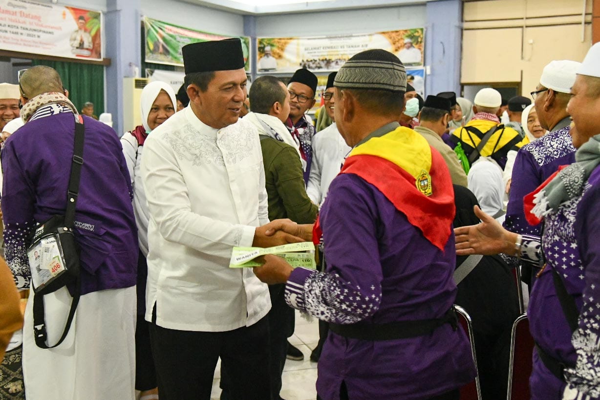 Pulang dari Tanah Suci, Jamaah Haji Kepri Disambut Doa dan Harapan
