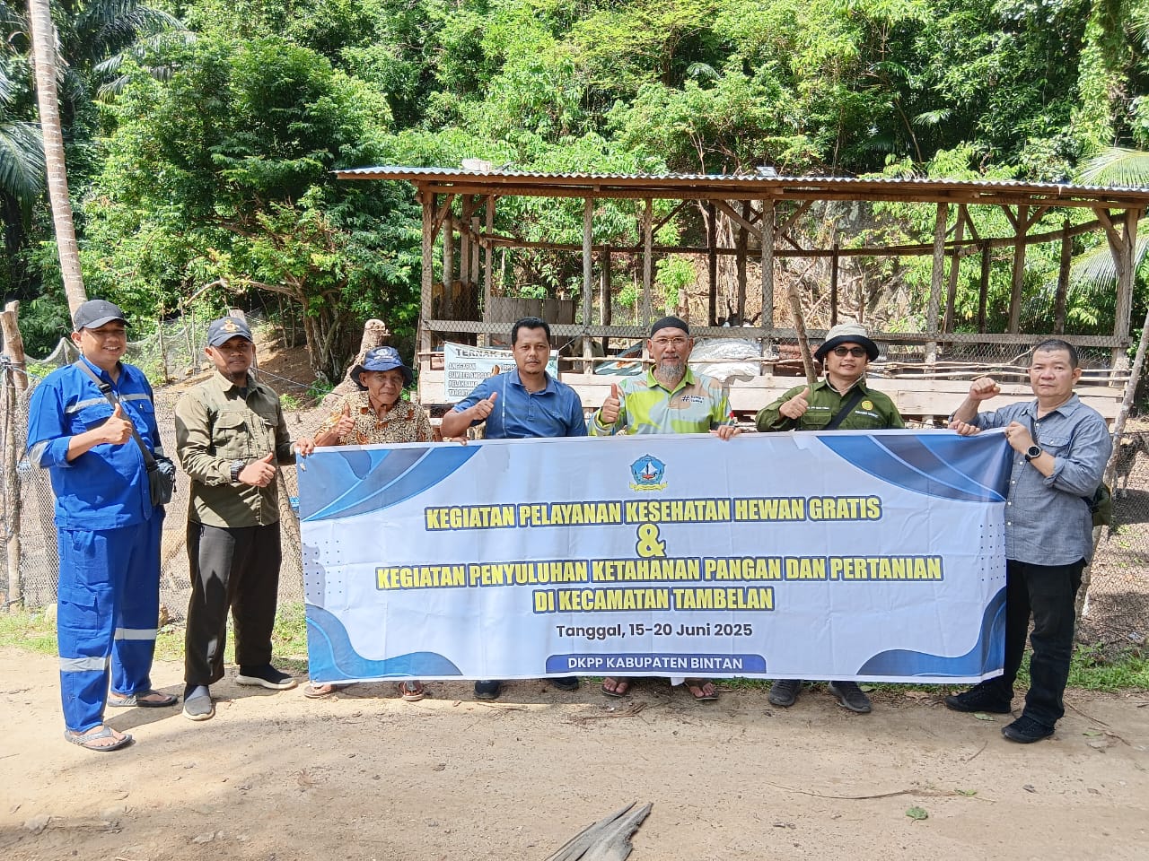 DKPP Bintan Bawa Pupuk & Obat Hewan ke Tambelan, Petani dan Peternak Sumringah