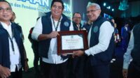 Bupati Bintan Roby Kurniawan Raih Penghargaan Nasional dari BNN