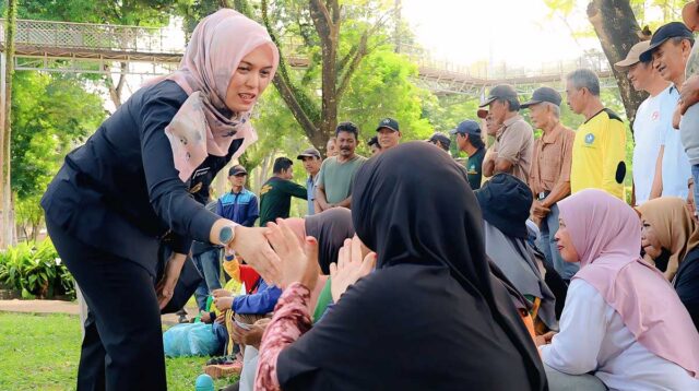 Satgas Kebersihan Diapresiasi Wabup Bintan, Ini Pesan Menyentuh Deby Maryanti