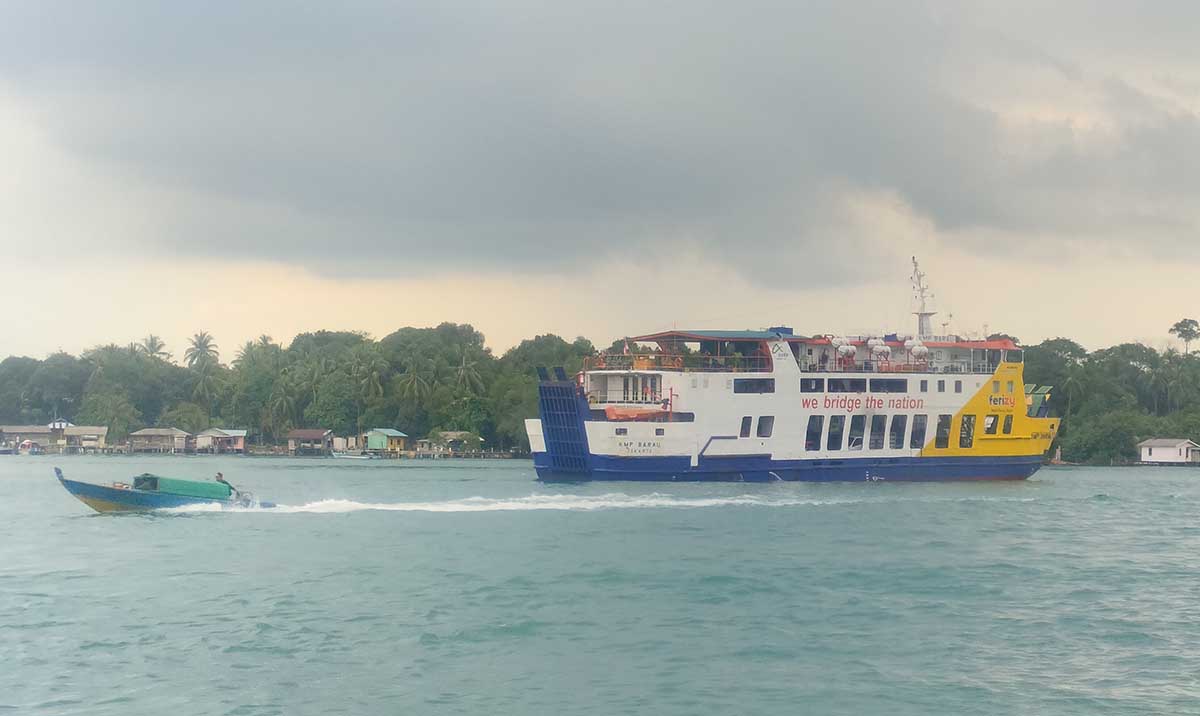 Jadwal Kapal Roro Telaga Punggur - Tanjung Uban Rabu 11 Juni 2025