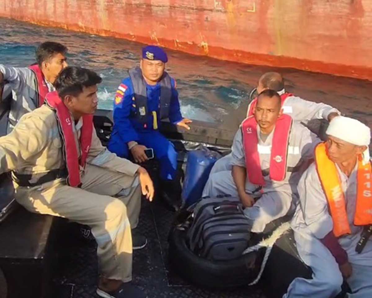 Lima ABK KM Nusantara 5 Selamat Usai Kapal Tenggelam Dihantam Gelombang