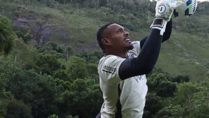 Manchester United Incar John Victor, Kiper Botafogo yang Bersinar di Piala Dunia Antarklub