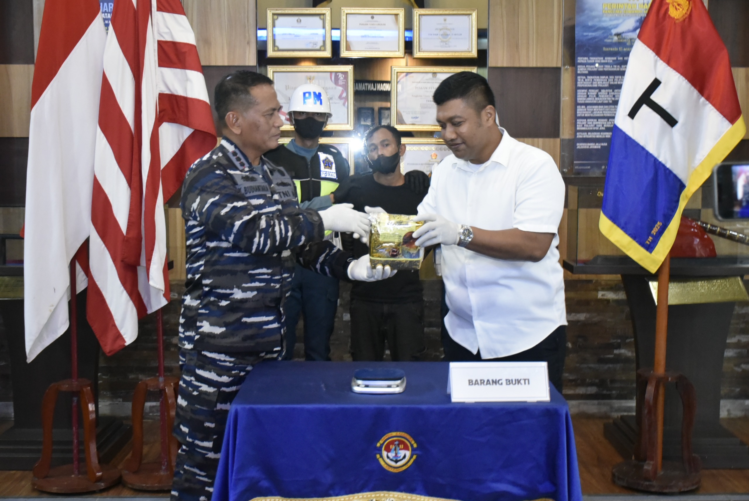 Gerak-geriknya Mencurigakan, Warga Aceh Ditangkap Bawa Sabu di Batam