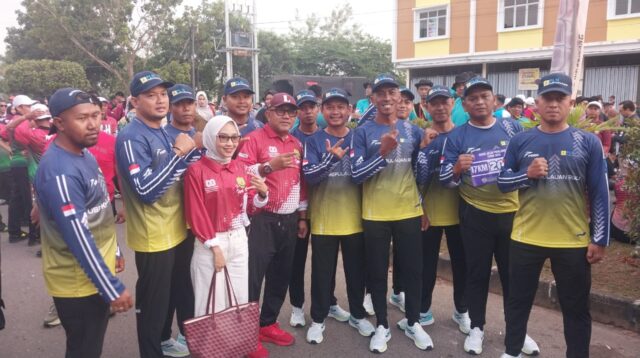 Dipadati Ribuan Warga Tanjungpinang, PLN UBP Kepri Tampil Kompak di Gerak Jalan 17 KM