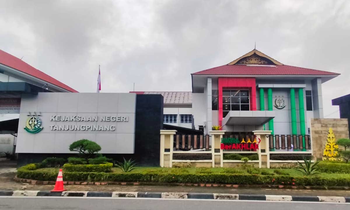 Enam Tersangka Pemalsuan Sertifikat Tanah di Tanjungpinang Dilimpahkan ke Kejari