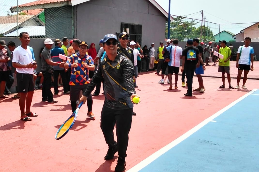 Bupati Karimun Buka Turnamen Tenis Pelti 2025, Diikuti Petenis dari Singapura dan Malaysia