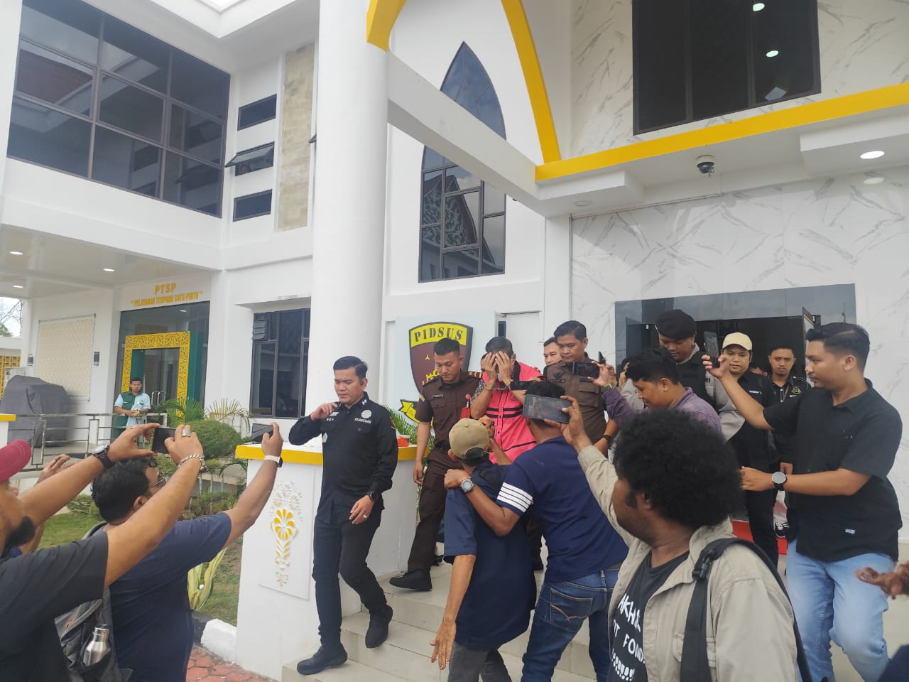 Kejati Kepri Tahan Dua Tersangka Baru Korupsi Jasa Pandu Kapal Batam, Kerugian Negara Rp 4,5 Miliar