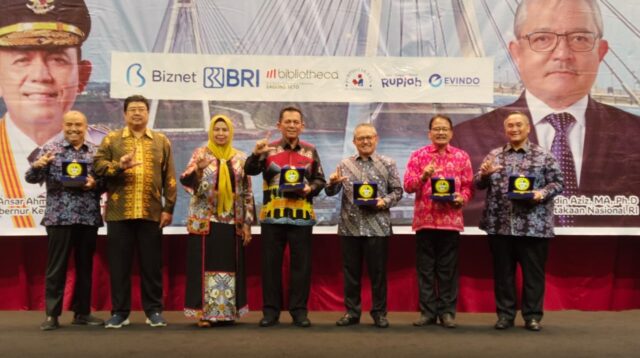 Gubernur Ansar Ajak Pustakawan Kepri Beradaptasi di Era Digital dan AI