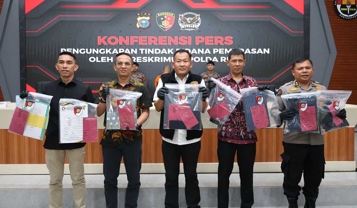 Polda Riau Tangkap Ketua Ormas Petir dalam Kasus Pemerasan Perusahaan