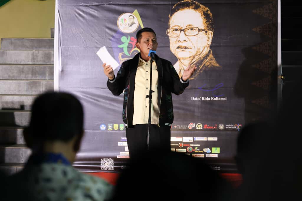 RDK Award 2025, Gubernur Ansar Terima Penghargaan Sahabat Rida K Liamsi