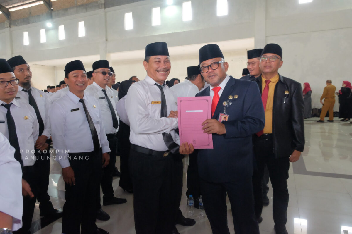 1.186 PPPK Paruh Waktu Resmi Bertugas di Tanjungpinang