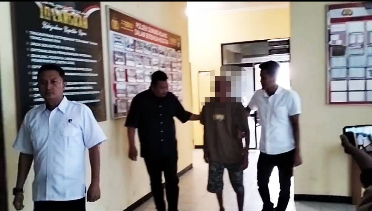 Imingi Korban Uang Rp8 Ribu Untuk Beli Popmie, Kakek di Bintan Cabuli Anak Tetangga.