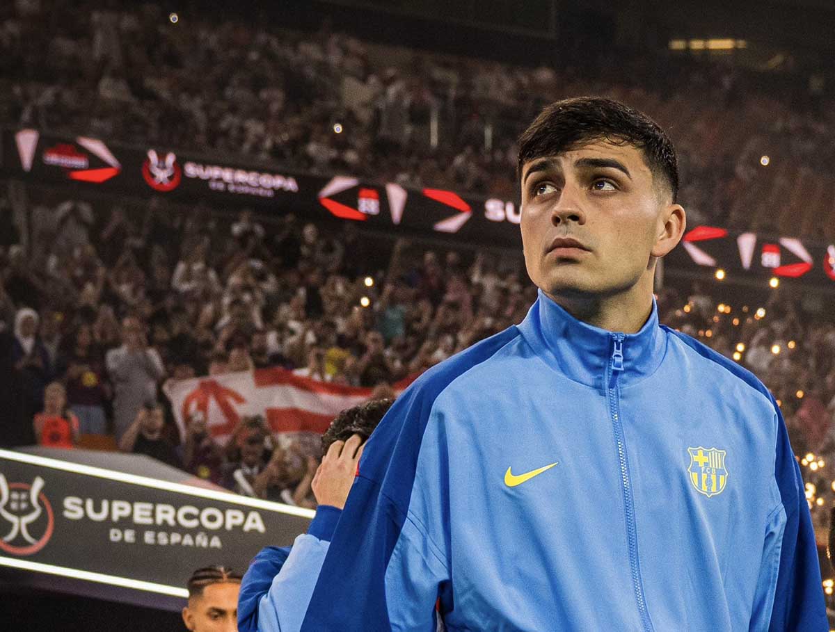 Barcelona Menang 4-2 atas Slavia Praha, tapi Pedri Malah Cedera