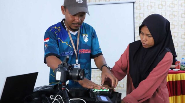 Sulit Akses Layanan, Pemkab Bintan Jemput Bola Urus KTP hingga Pulau Terjauh