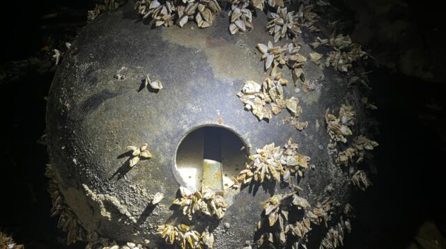 Warga Teluk Sebong Bintan Temukan Benda Asing di Pantai, Diduga Ranjau Laut