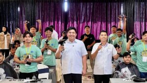 Terus Lahirkan Wirausaha Muda, Bupati Roby Buka Pelatihan Keahlian Barber