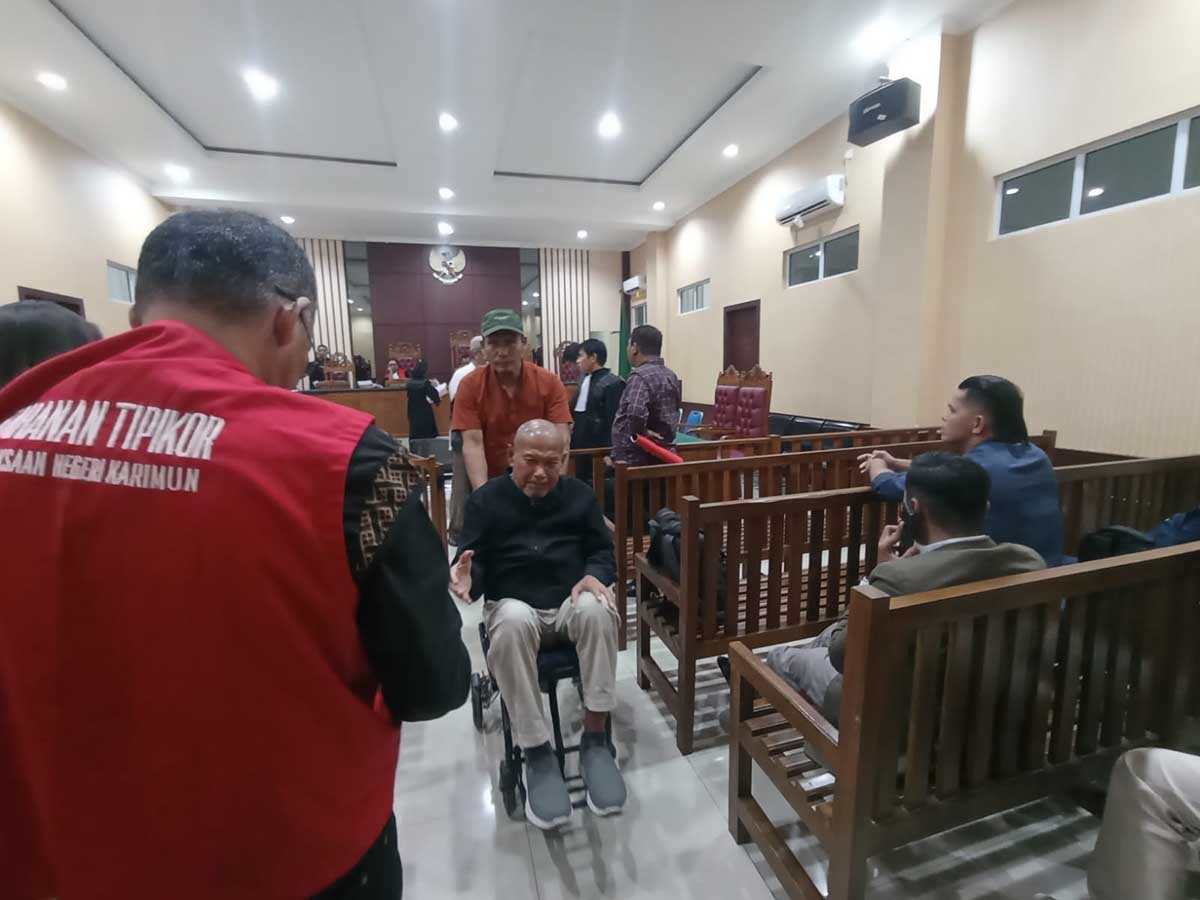 Korupsi Kuota Rokok Non Cukai, Eks Kepala BP Karimun Dituntut 9 Tahun Penjara