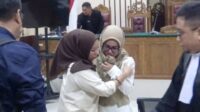 lisa-yulia Lisa Yulia Menangis Usai di Tuntut 1 Tahun 6 Bulan Penjara