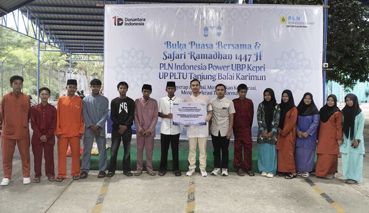 Safari Ramadan PLN Indonesia Power Bantu Warga dan Pelajar di Karimun