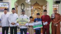 Safari Ramadan di Tanjungpinang, Gubernur Ansar Serahkan Bantuan Rp500 Juta