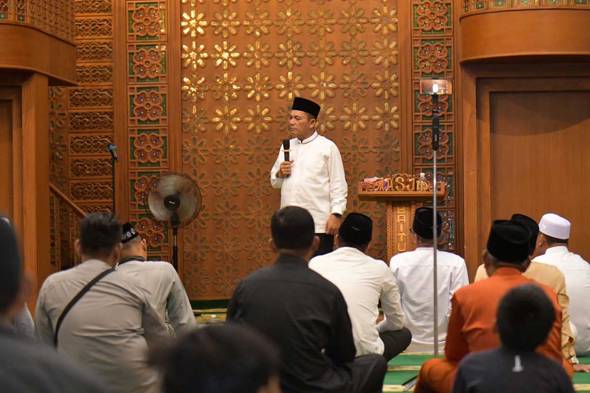 Safari Ramadan di Tanjunguban, Gubernur Kepri Salurkan Bantuan untuk Masjid