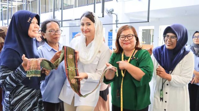 Wamendag Kunjungi Sentra Fashion Seri Kuala Lobam, Dorong Produk IKM Bintan Tembus Pasar Nasional