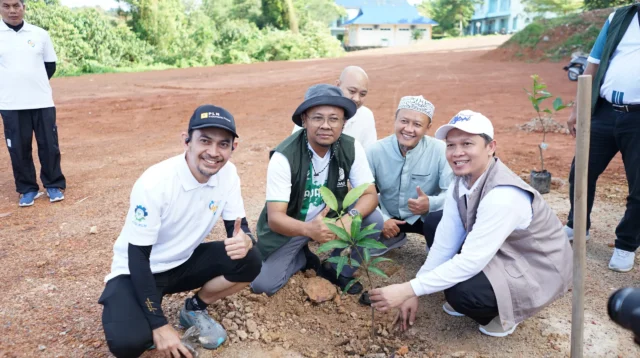 Rayakan Hari Bumi 2026, PLN Indonesia Power Tanam Ribuan Pohon di Kepri