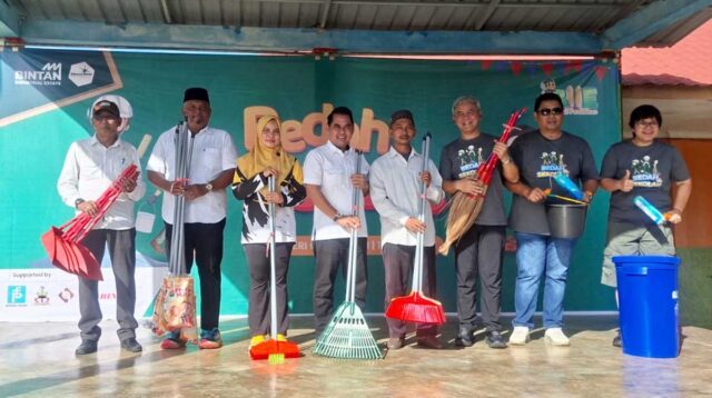 CSR PT BIIE untuk Pendidikan, SDN 006 Seri Kuala Lobam Dapat Bantuan Fasilitas