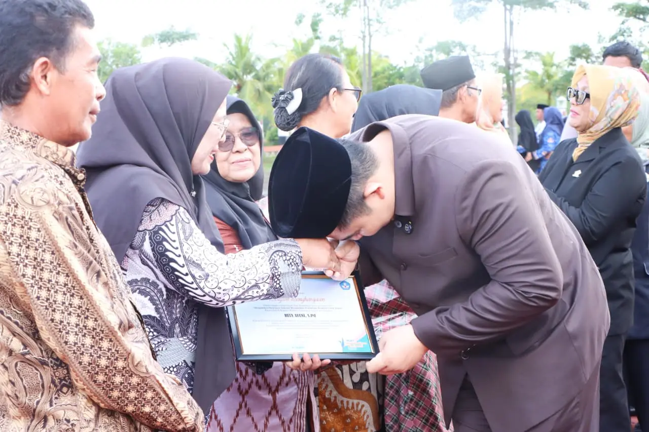 Hardiknas 2026, Bupati Roby Resmikan TK Baru dan Apresiasi Dedikasi Guru