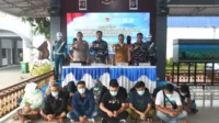 TNI AL Gagalkan Penyelundupan PMI Ilegal di Karimun, 14 Orang Diamankan