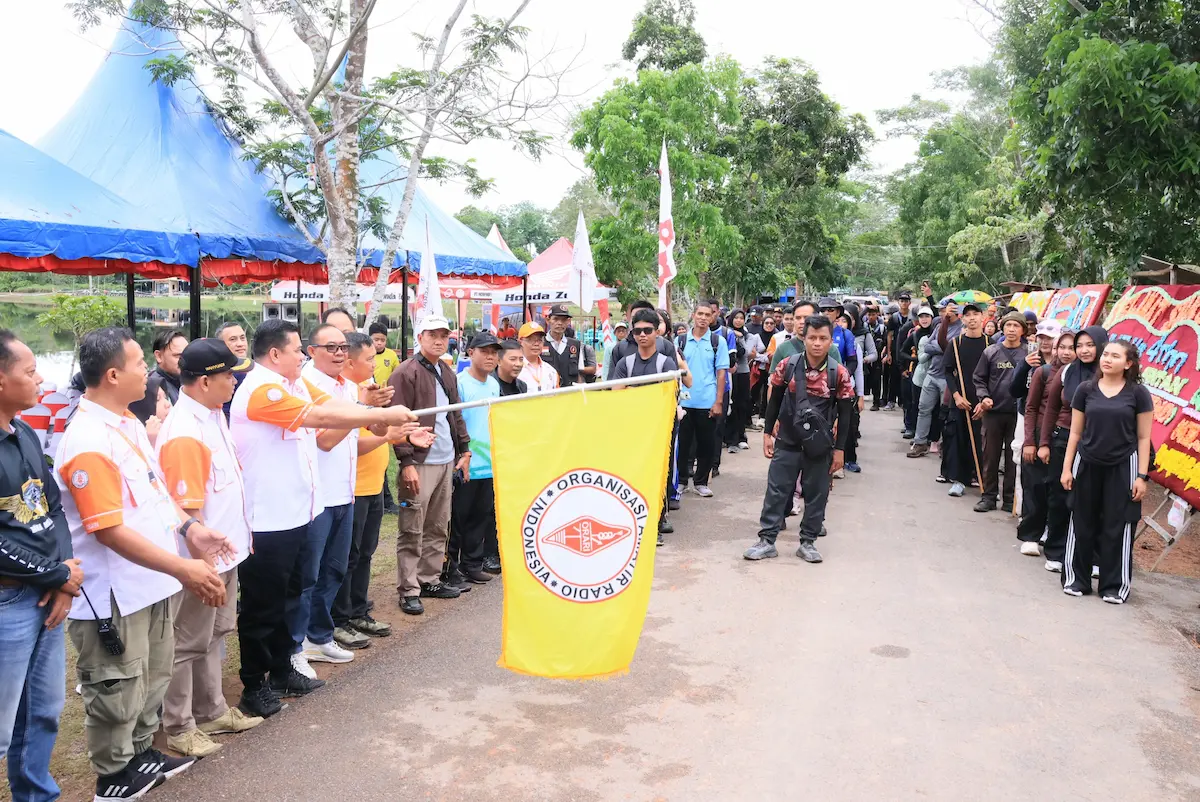 Gunung Bintan Dipadati Peserta Trekking, ORARI Lokal Bintan Rayakan HUT dengan Cara Berbeda