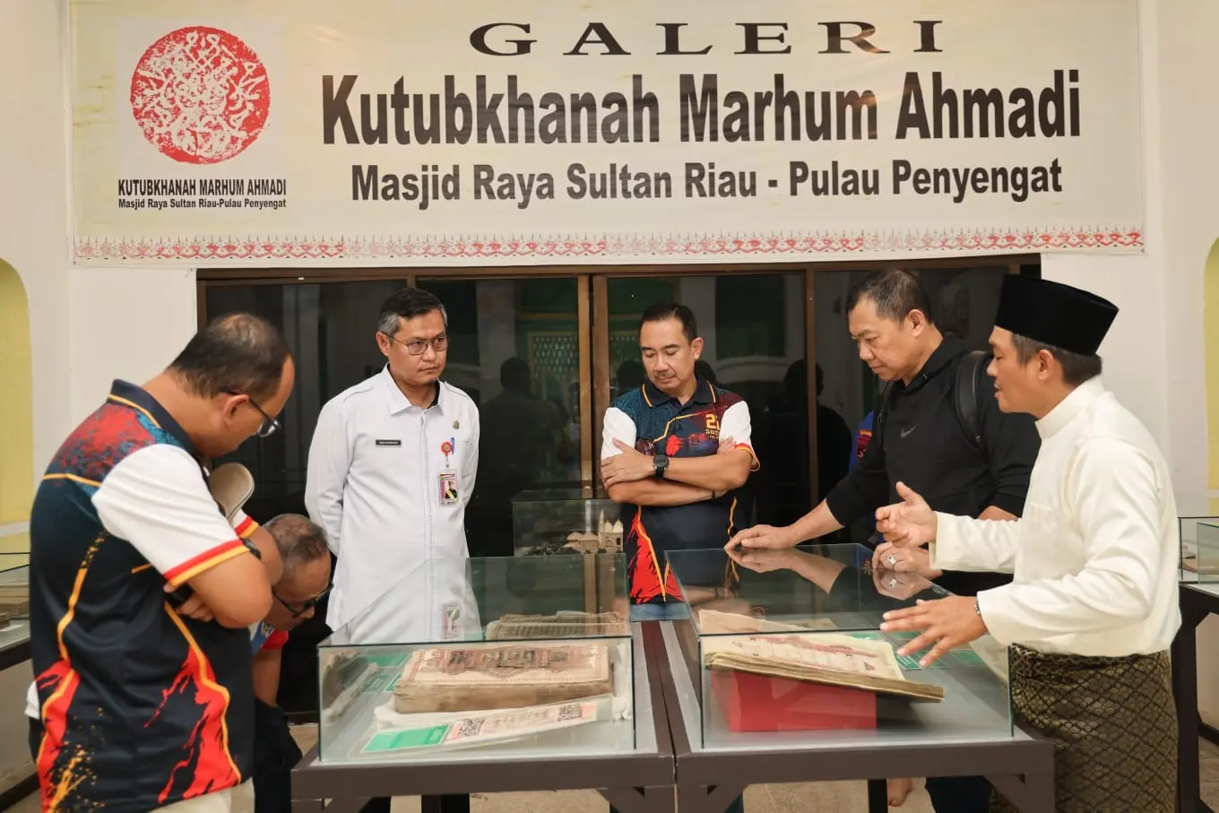 Kunjungi Pulau Penyengat, Delegasi Johor Nilai Warisan Budaya Melayu Kepri Layak Mendunia