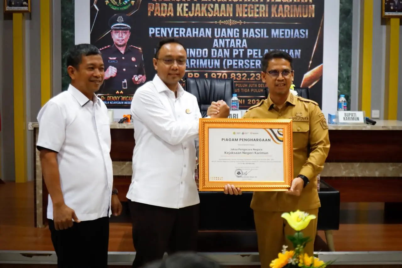Bupati Karimun Sumringah, Pelindo Selesaikan Sisa Utang Rp 1,9 M ke BUP