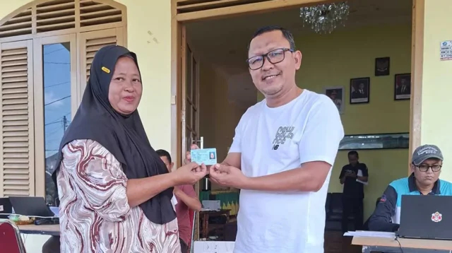 Serving The Villager Disdukcapil Bintan Kembali Layani Tambelan, 589 Dokumen Kependudukan Berhasil Diterbitkan
