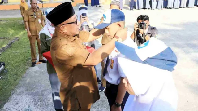 Tinjau MPLS, Wali Kota Tanjungpinang Sebut Pentingnya Kenali Bakat Siswa Sejak Hari Pertama
