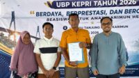 Area Sandar Gelap, PLN Indonesia Power Pasang 4 Lampu untuk Nelayan Kampung Ranggam