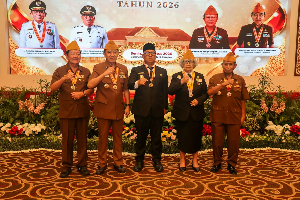 Dapat Anugerah Bintang Veteran, Nyanyang Ajak Anak Muda Kepri Terus Berkontribusi