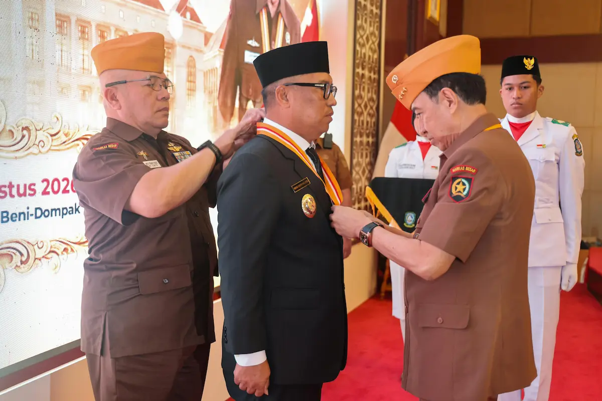 Dapat Anugerah Bintang Veteran, Nyanyang Ajak Anak Muda Kepri Terus Berkontribusi
