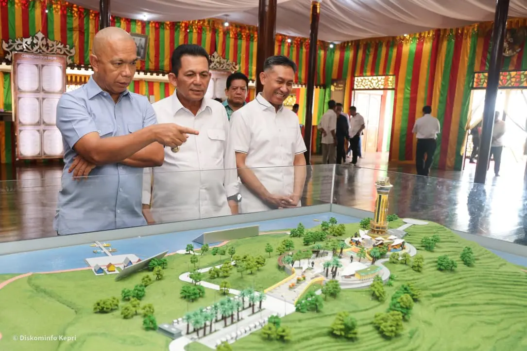 Gubernur Ansar Ajak Jaksa Agung Muda Kenali Sejarah dan Budaya Pulau Penyengat