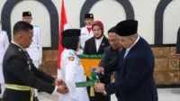 Jelang HUT RI, 33 Paskibraka Bintan Resmi Dikukuhkan Bupati Roby