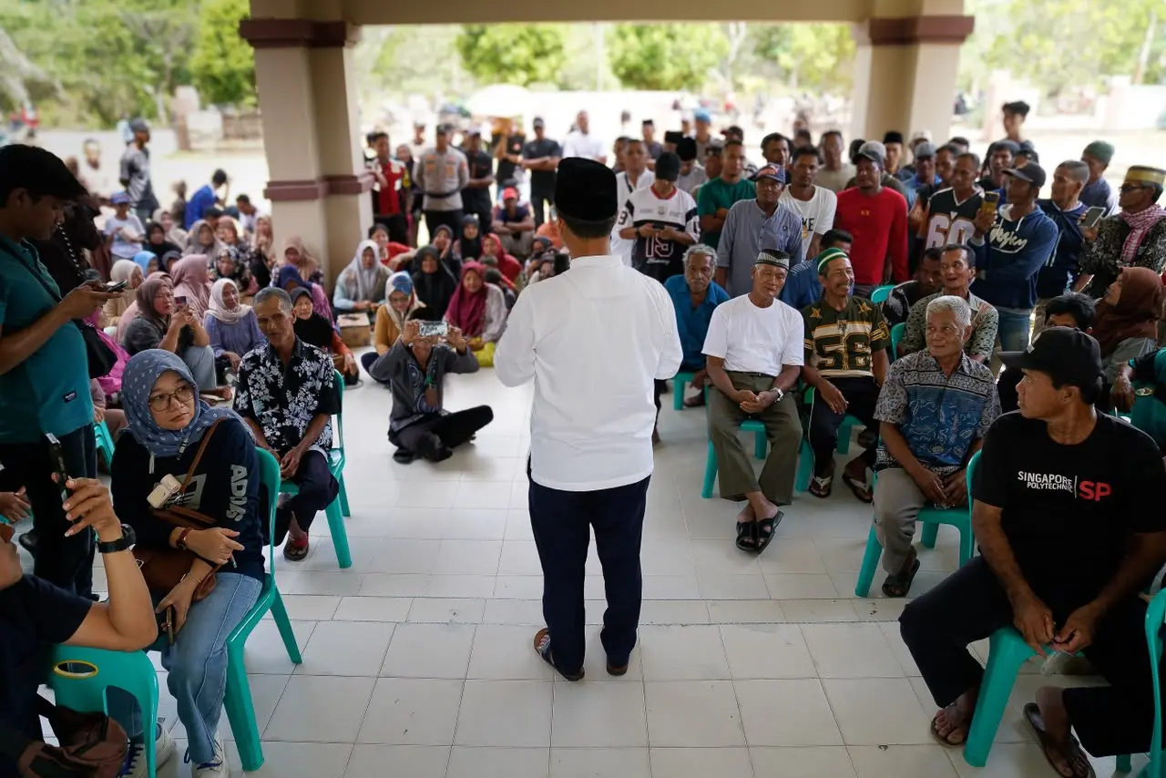 Bupati Karimun Pastikan Belum Ada Izin Sedimen Pasir Laut di Pulau Buru