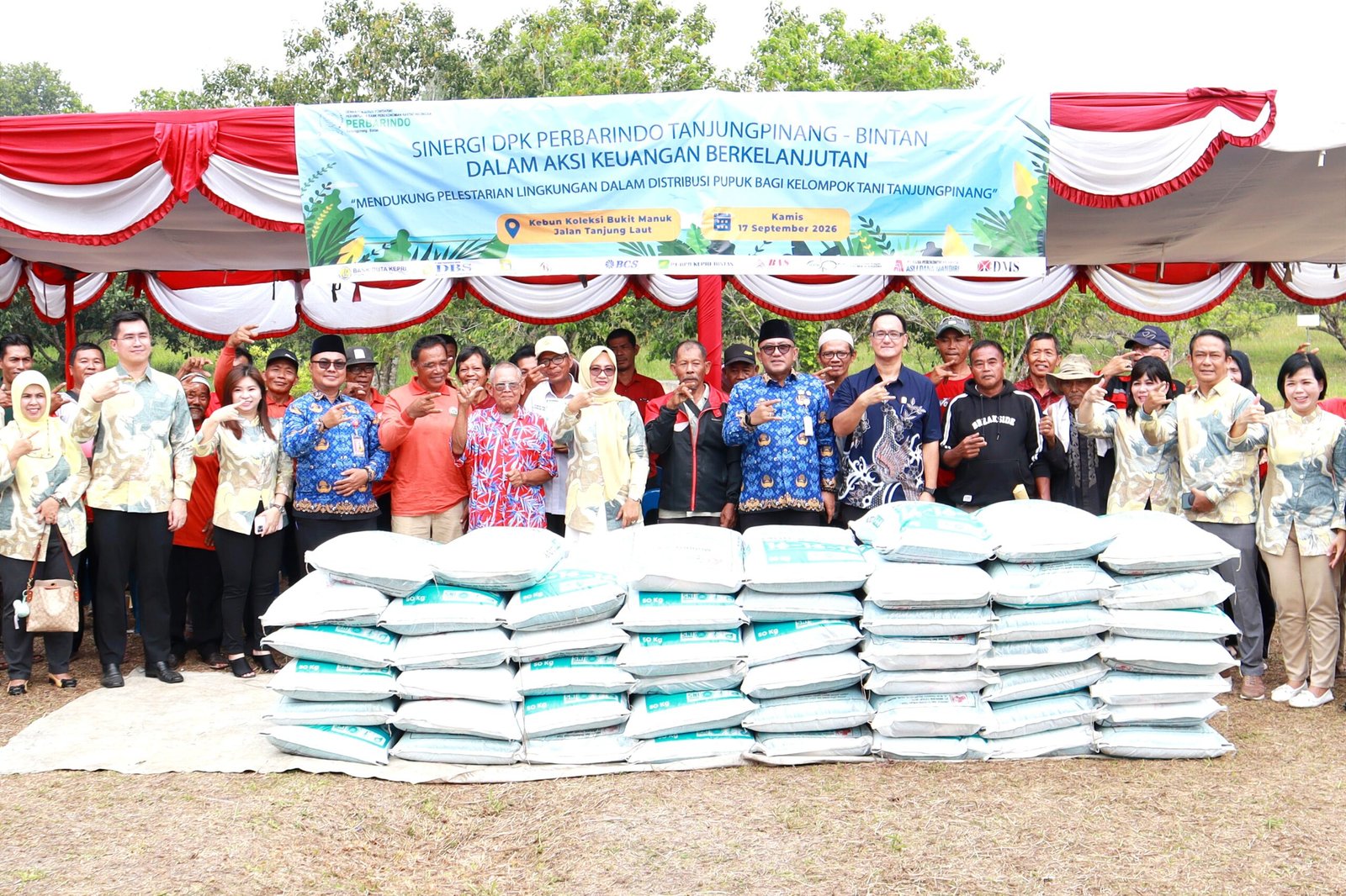 PERBARINDO dan Wako Lis Saluran Bantuan Pupuk untuk Petani Tanjungpinang